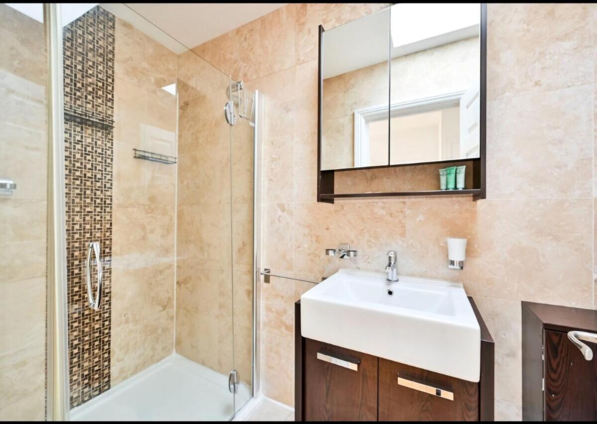 3 Bedrooms Penthouse In Queen's Gate Appartamento