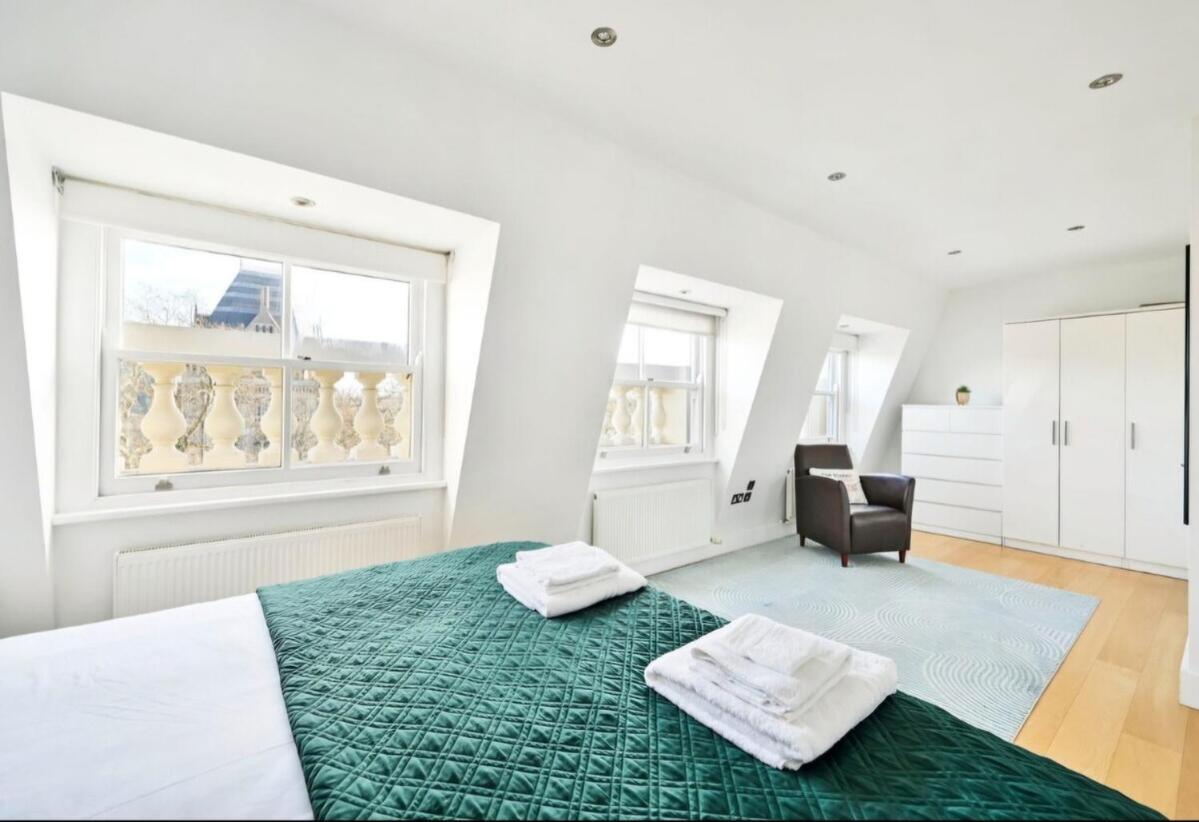Appartamento 3 Bedrooms Penthouse In Queen's Gate *